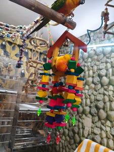 Hut Swing & Chewing Fun